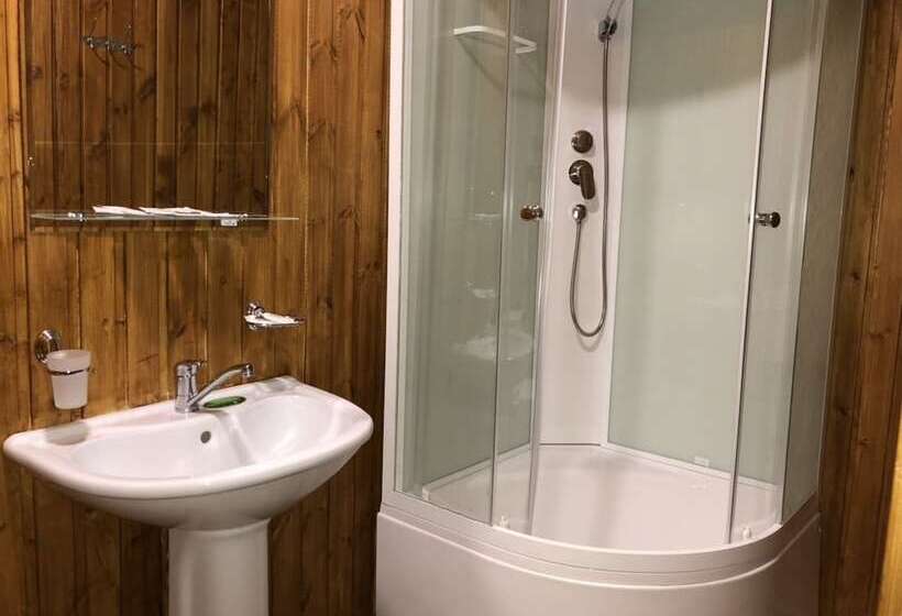 בית מלון כפרי Tau Tash