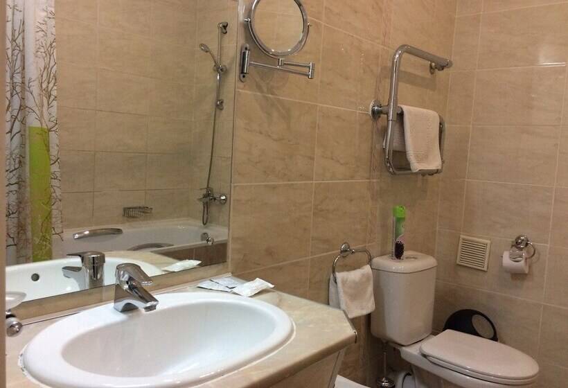 בית מלון כפרי Tau Tash