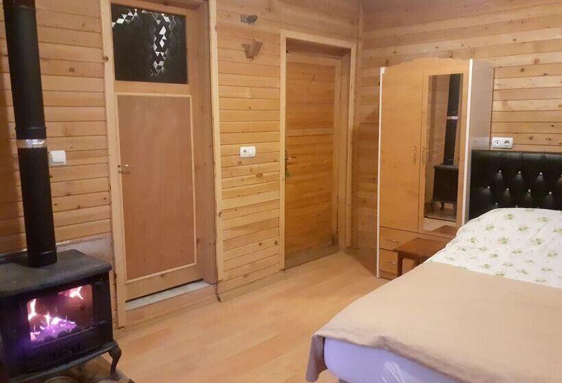 Kapuzbasi Selalesi Sahin Motel