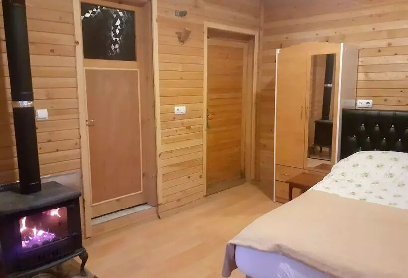 Kapuzbasi Selalesi Sahin Motel