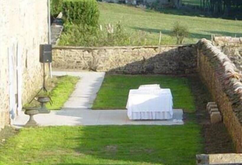 Пансион Château De Beaujeu