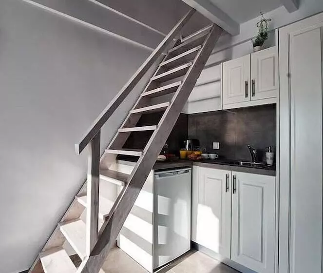 Archontiko Santorini