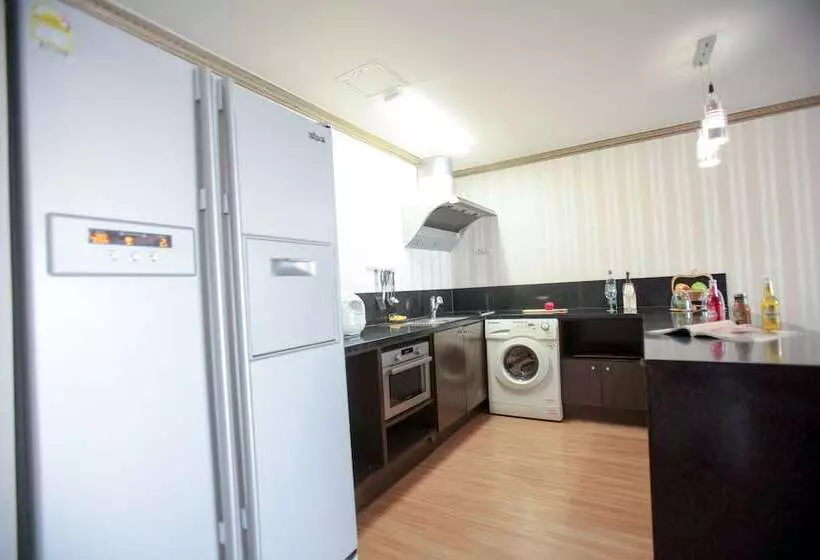 Bay Condo Hotel Tongyeong