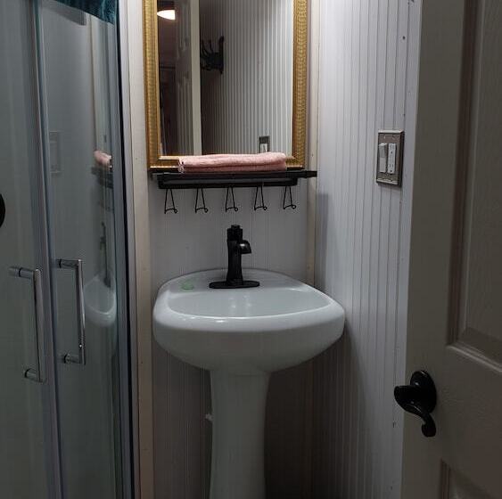 مبيت وإفطار Mooseberry Cabin, Willow Ak