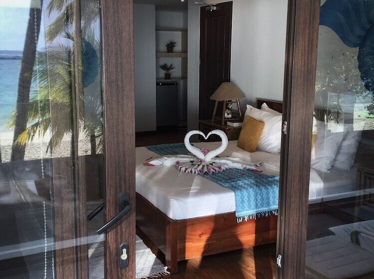 ホテル 357 Boracay Resort