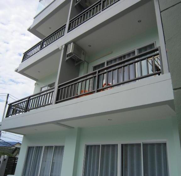 בית מלון כפרי Ao Nang Miti Resort