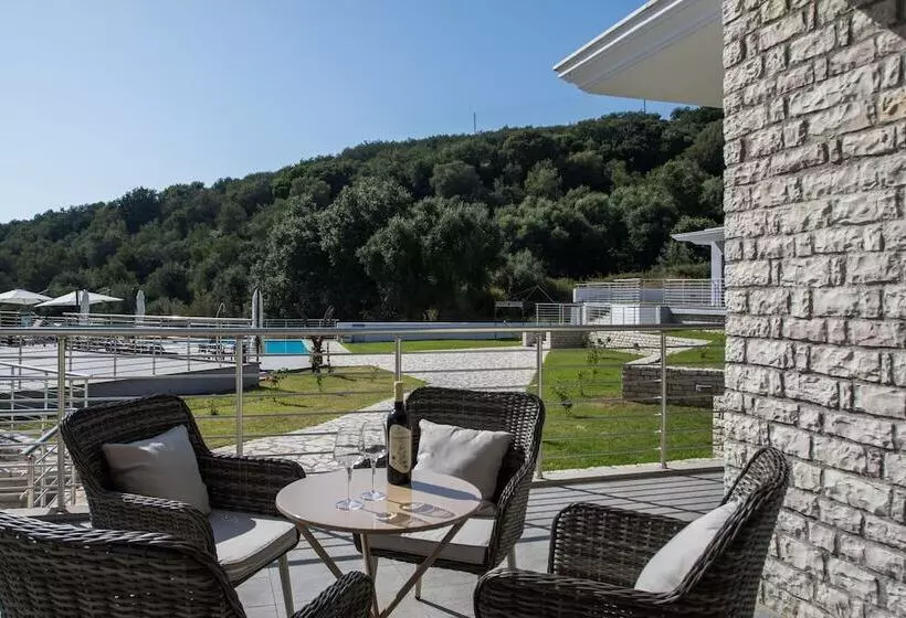 Отель Aqua Oliva Resort