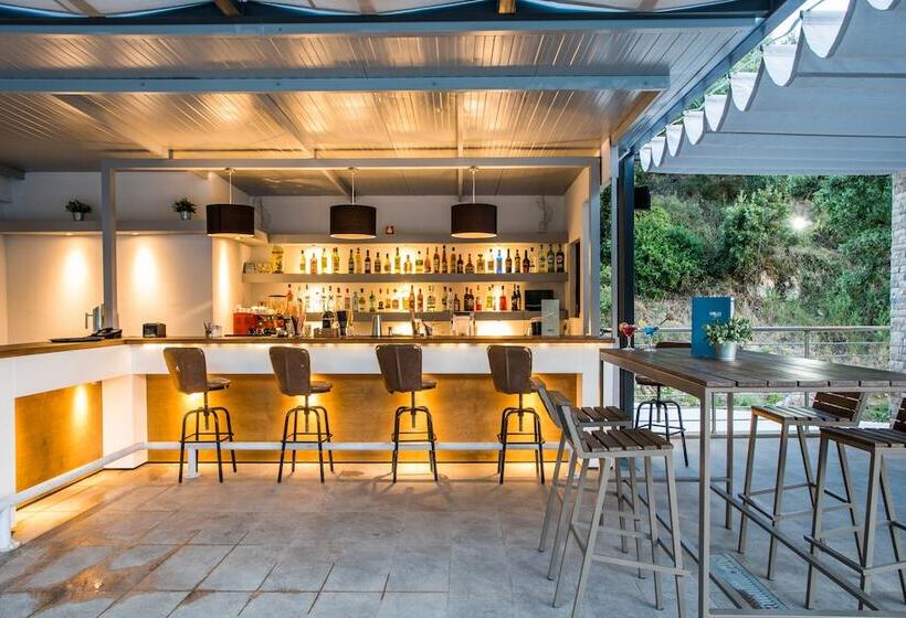 Отель Aqua Oliva Resort