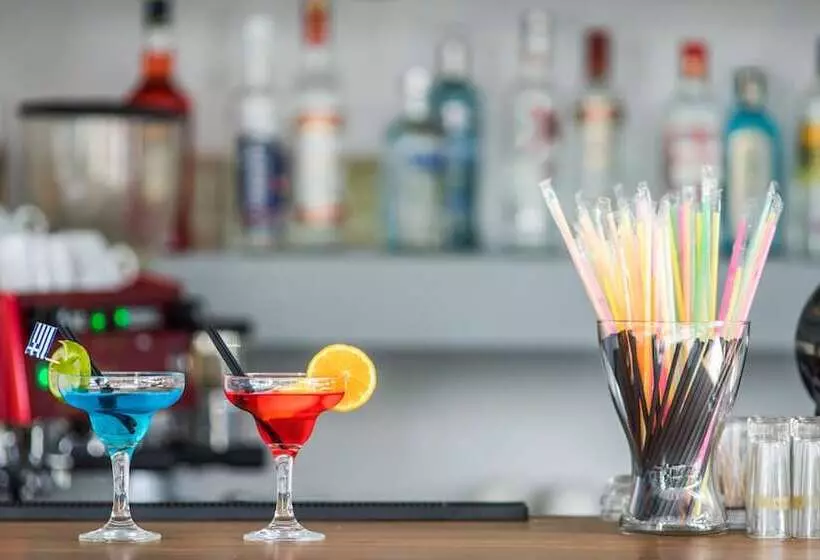 Отель Aqua Oliva Resort