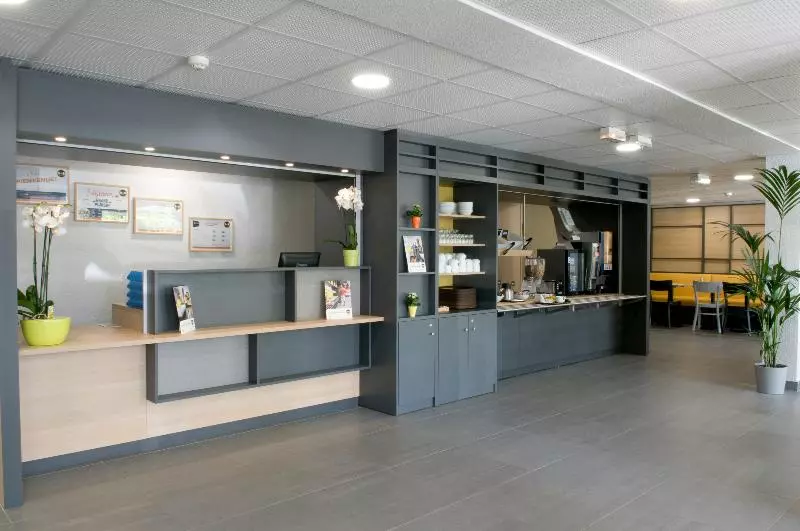 B&b Hotel Saint Quentin