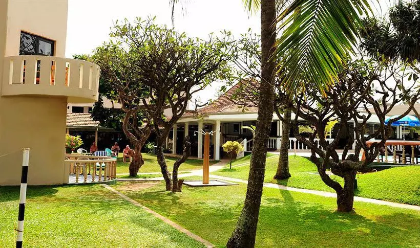 בית מלון כפרי Don S Beach