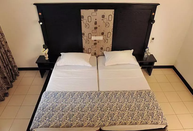 בית מלון כפרי Don S Beach