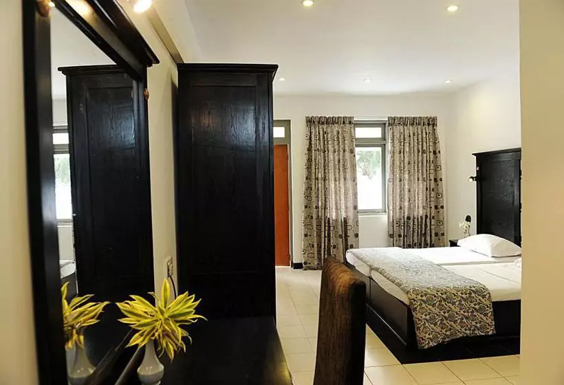 בית מלון כפרי Don S Beach