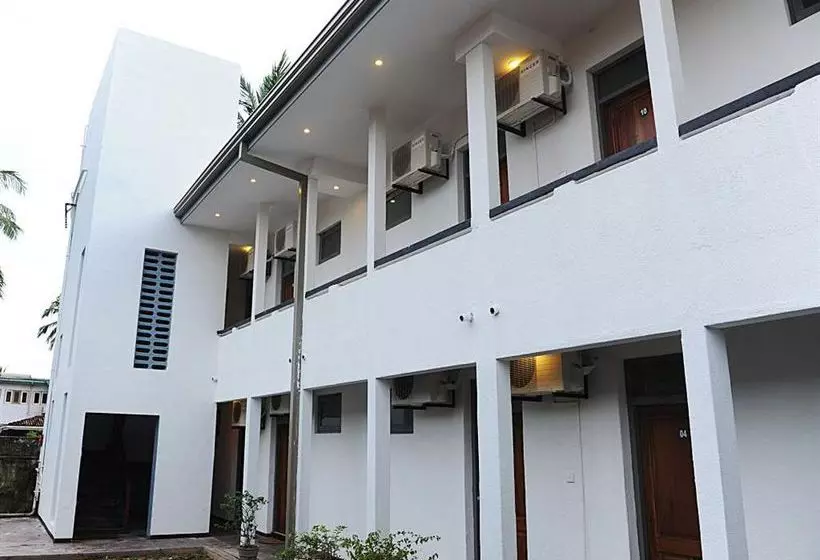 בית מלון כפרי Don S Beach