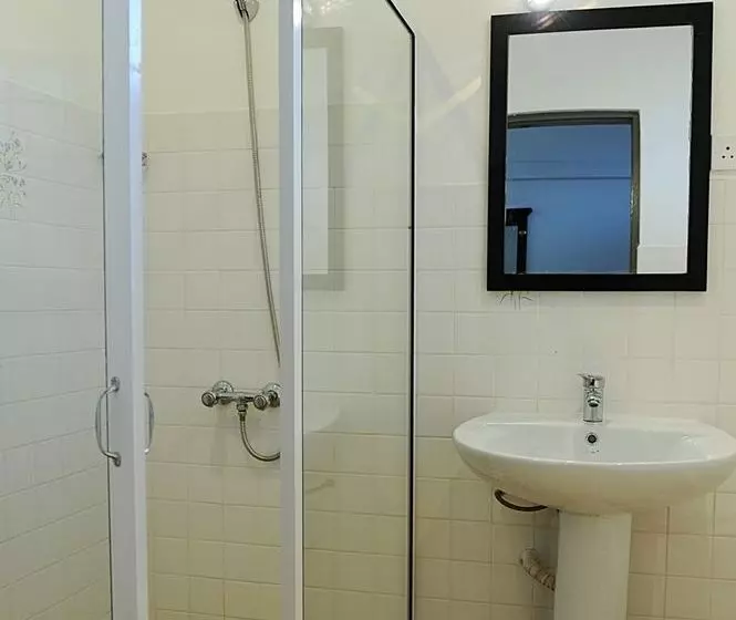 בית מלון כפרי Don S Beach