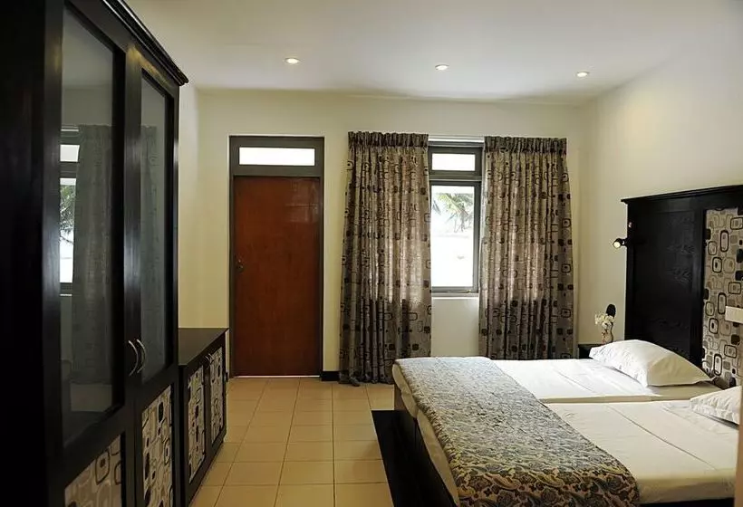 בית מלון כפרי Don S Beach