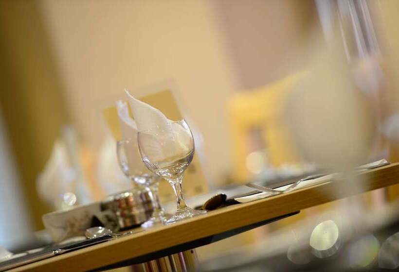 酒店 Four Saints Brig Y Don