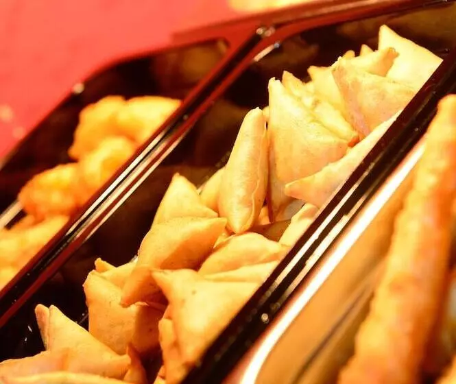 Hotel Four Saints Brig Y Don