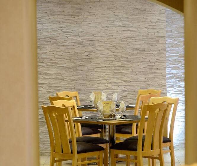 酒店 Four Saints Brig Y Don