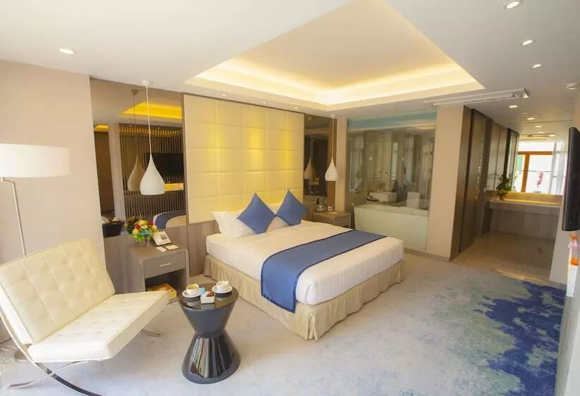 Hotelli Grand Palace