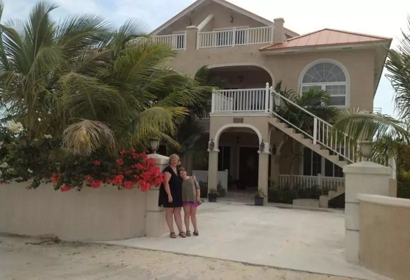 هتل Jubilee Gardens Vacation Home