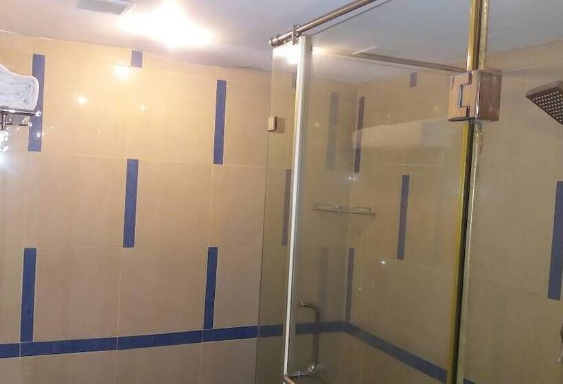 בית מלון כפרי Kanoos Residency