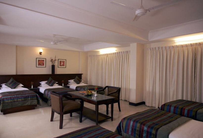 בית מלון כפרי Kanoos Residency