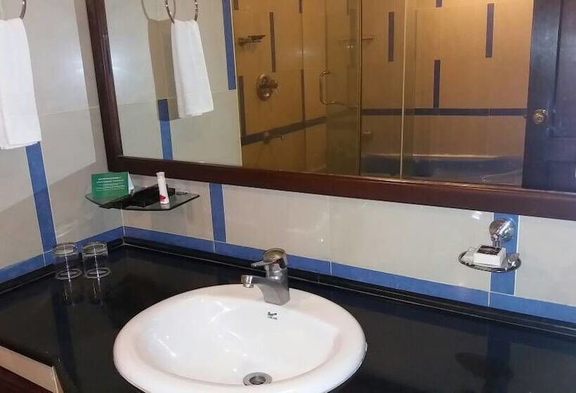 בית מלון כפרי Kanoos Residency