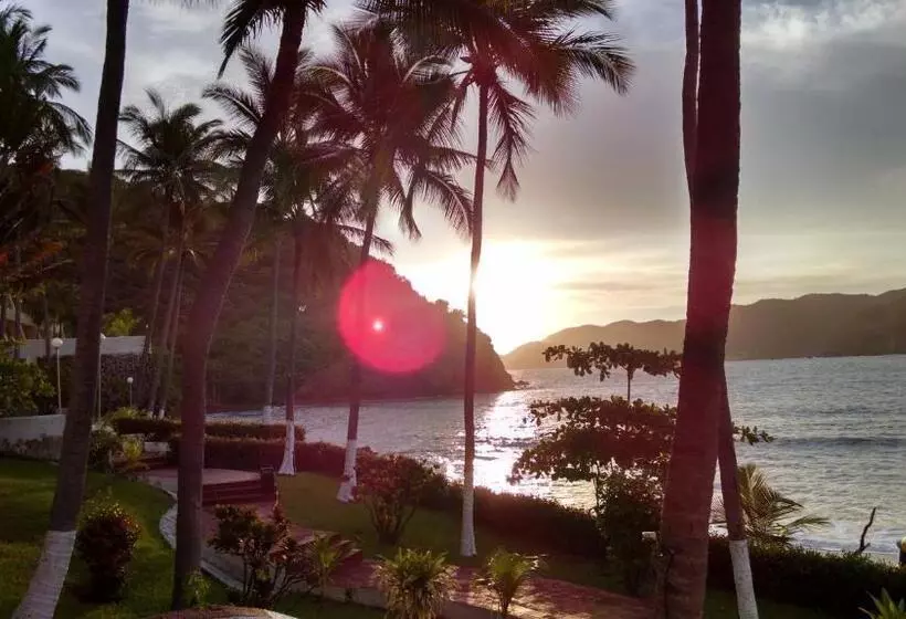 هتل La Quinta Gran Bahía, Cuastecomates   Todo Incluido