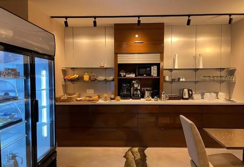 هتل La Vinaigrerie Logis