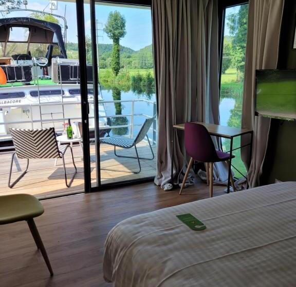 هتل La Vinaigrerie Logis