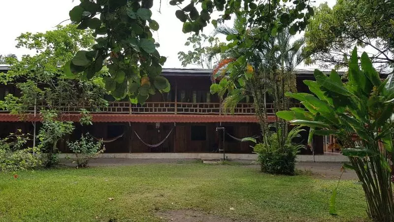 Hotel Miss Junies Lodge