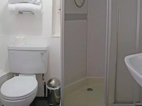 בית מלון כפרי Royal Oak