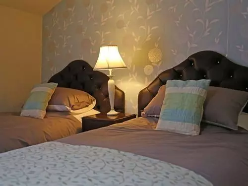 בית מלון כפרי Royal Oak