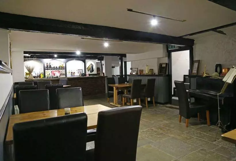 בית מלון כפרי Royal Oak