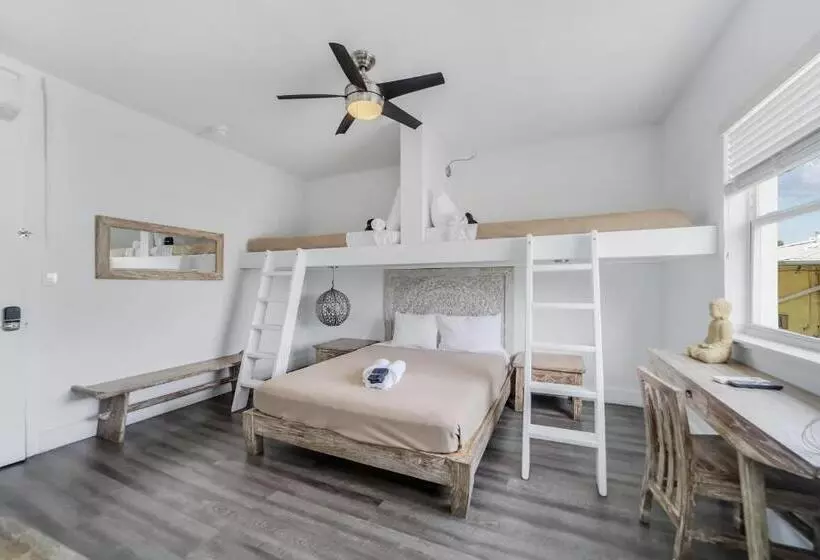 בית מלון כפרי Treehouse