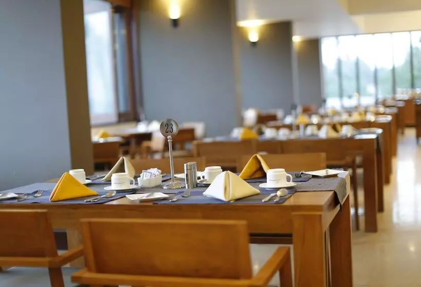 Pandanus Beach Resort & Spa