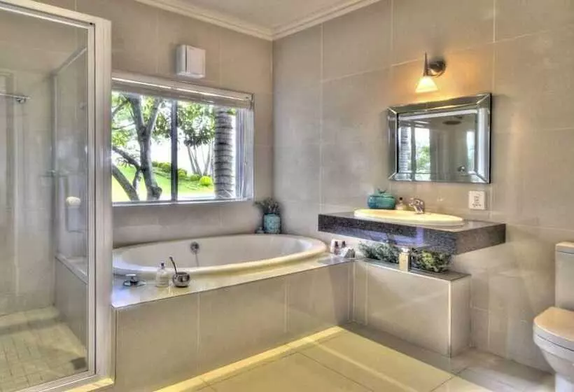 Pensionat Loerie's Call Guesthouse