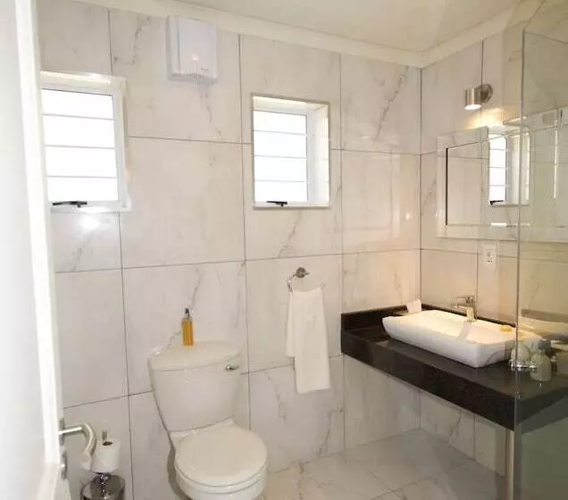 Pensionat Loerie's Call Guesthouse