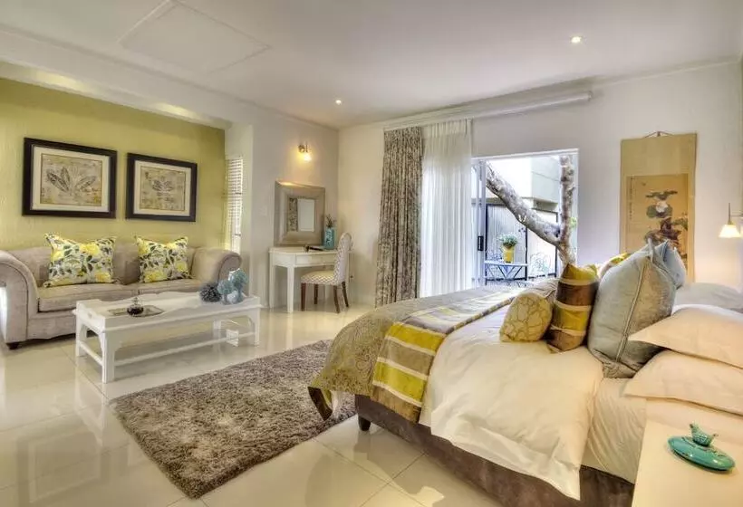 Pensionat Loerie's Call Guesthouse