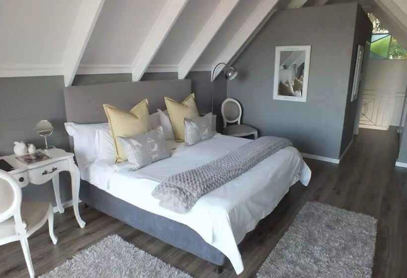 Pensionat Loerie's Call Guesthouse