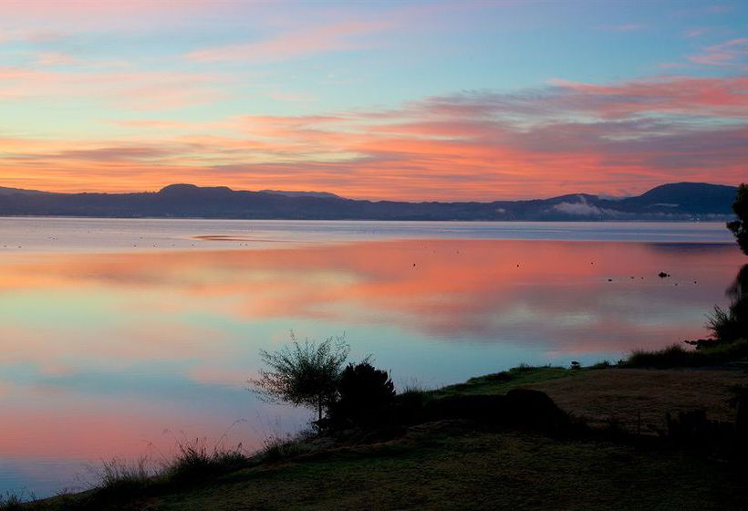 펜션 Nicara Lakeside Lodge