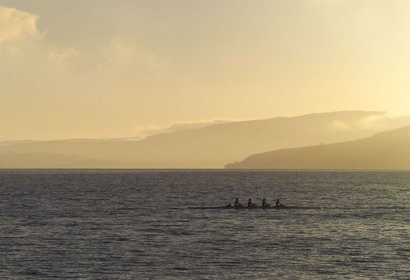 펜션 Nicara Lakeside Lodge