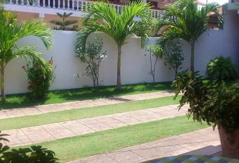 Pensão Ocean View Guesthouse