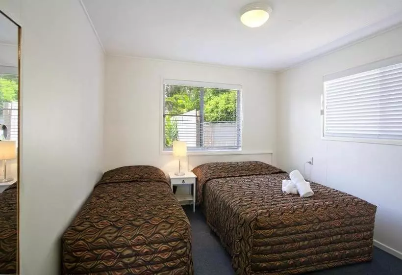 汽车旅馆  Regency Waterfront Noosa