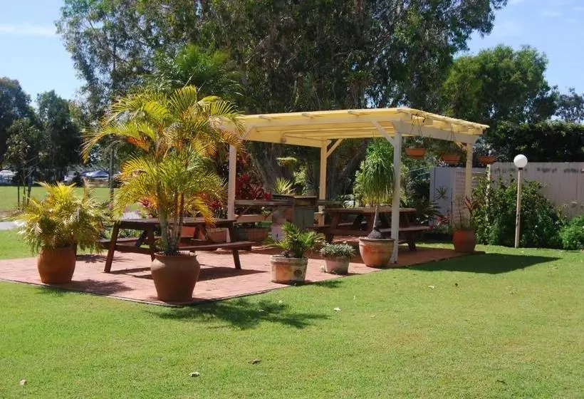 汽车旅馆  Regency Waterfront Noosa