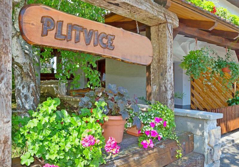 בית מלון כפרי Apartments Lake Plitvice