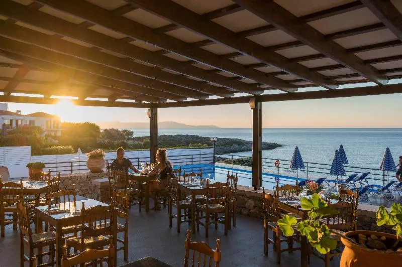 ホテル Lena Beach