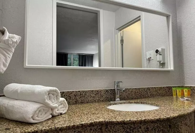 Hotelli Oneway Savannah