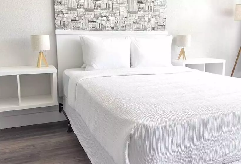 Hotelli Oneway Savannah